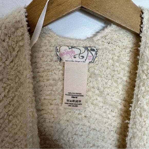 Free People Ivory Knit Fringe Trim Shawl Sweater Boho - Picture 3 of 5